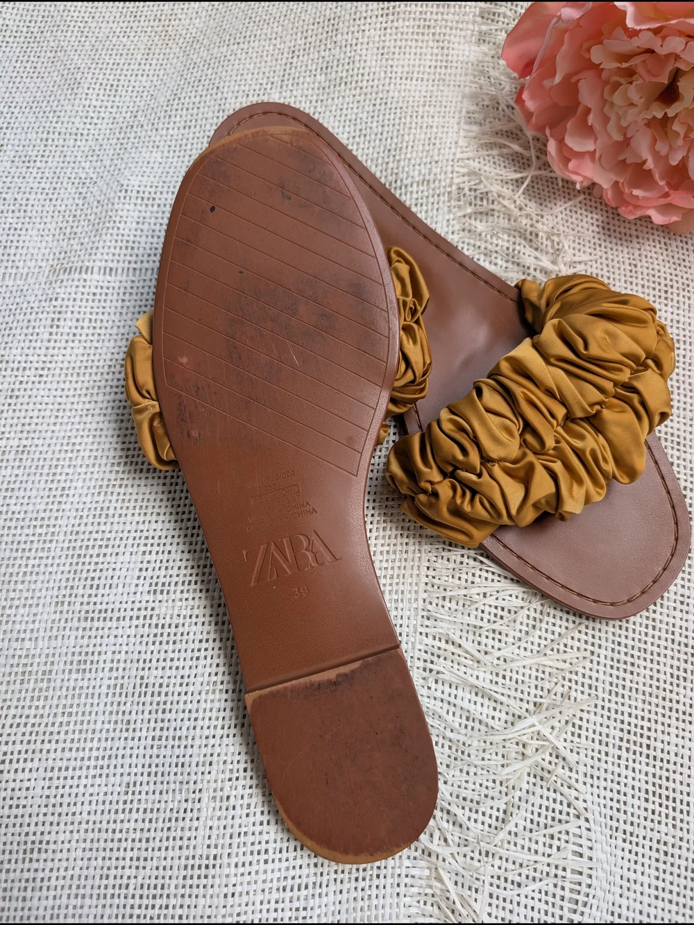 Zara Tan Slide Sandals with Mustard Ruched Satin Strap sz39 - Picture 6 of 7